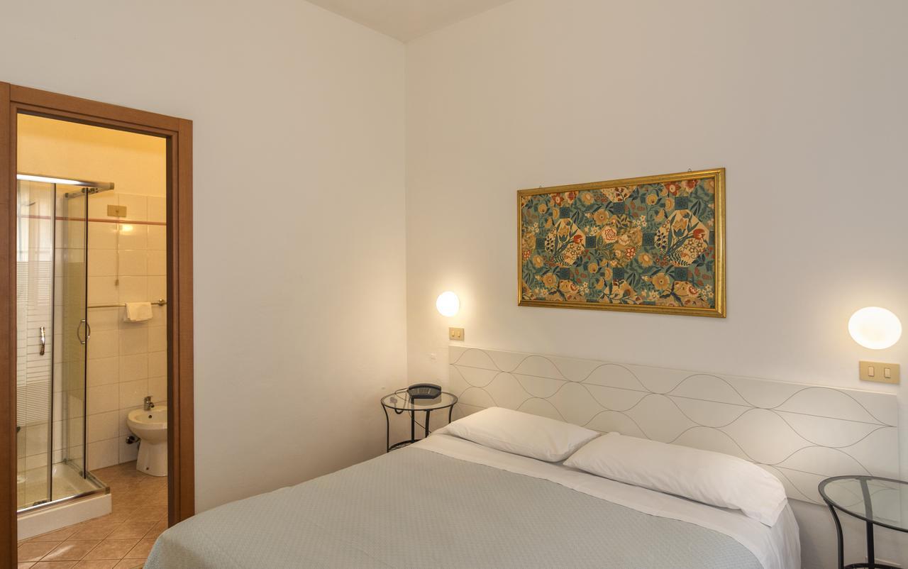 Hotell Cecile 2*